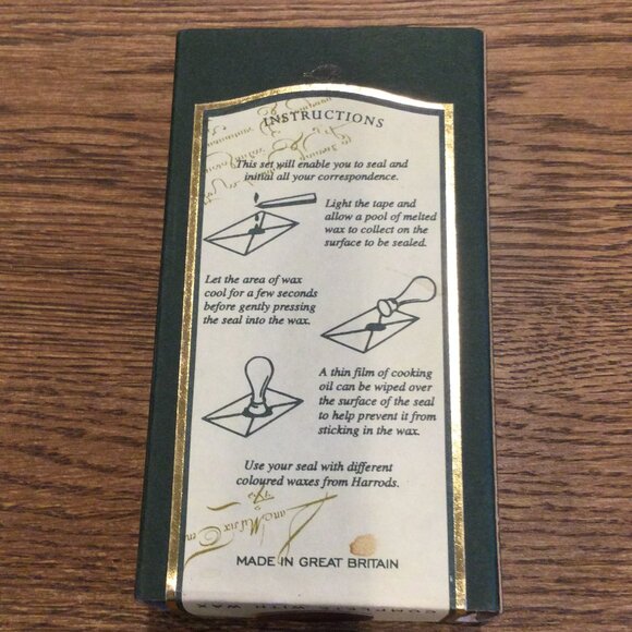 NEW Stuart Houghton Personal Seal Kit Letter 'V' With Deep Red Wax - Picture 7 of 7